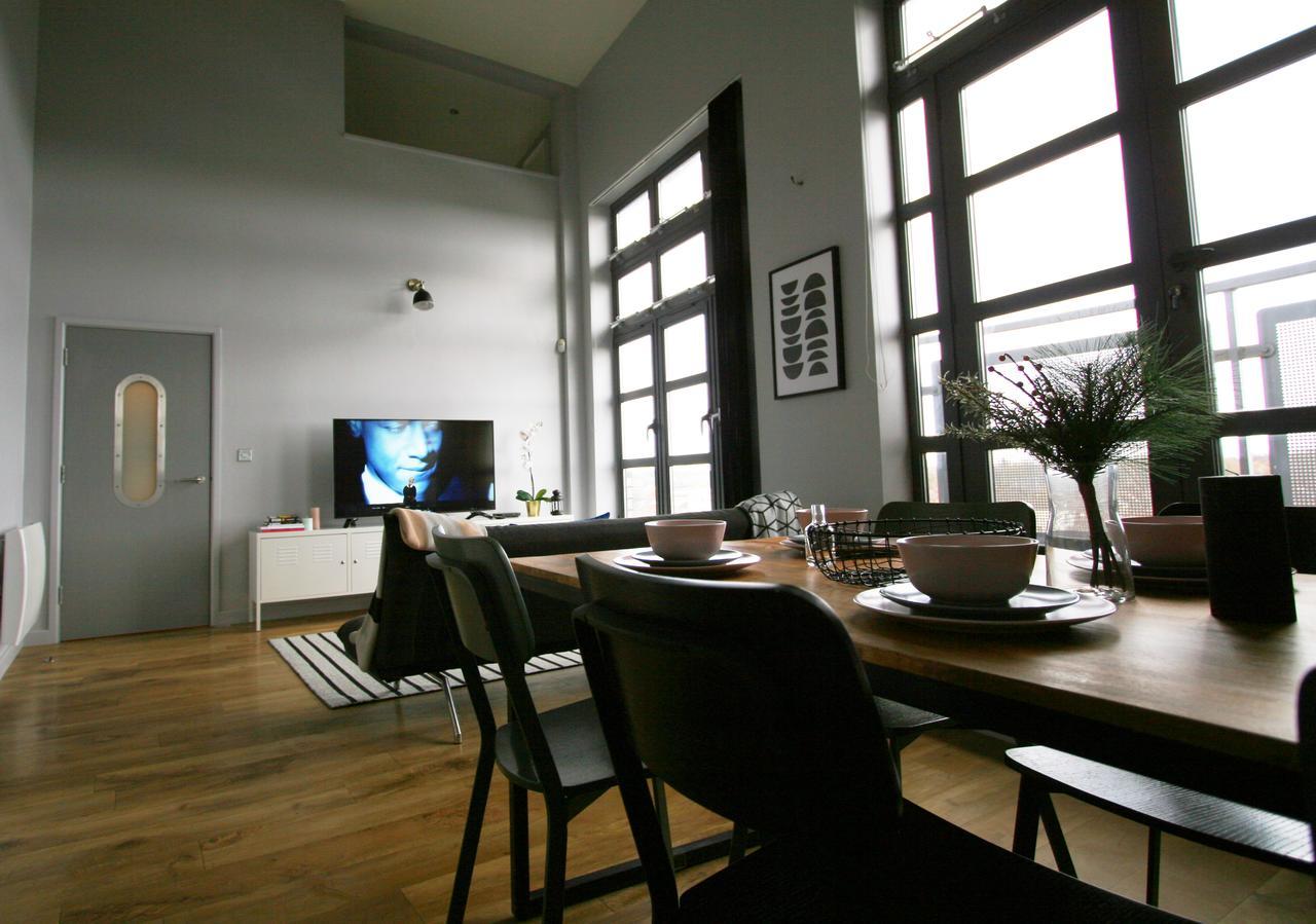 4B Loft Penthouse Industrial Decor With Canal & City Views كوفنتري المظهر الخارجي الصورة